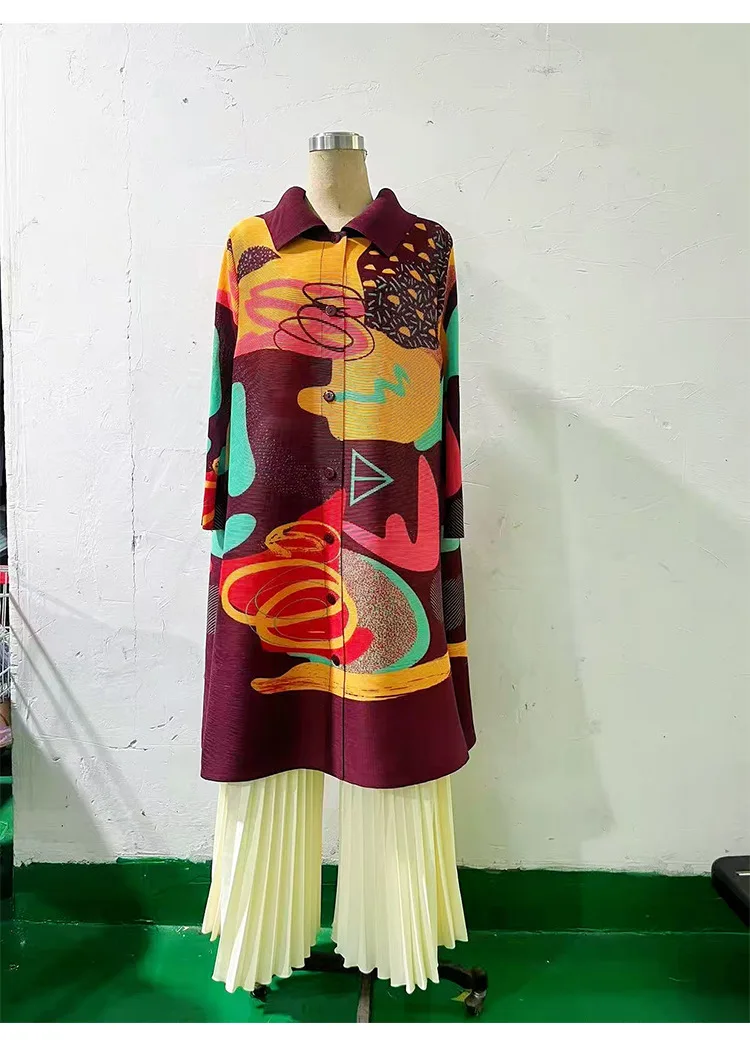 2025 Miyake Wind Folded Spring and Autumn Loose Cardigan Windbreaker Jacket Lapel Printed Spring Fashion Shaking Dress Women