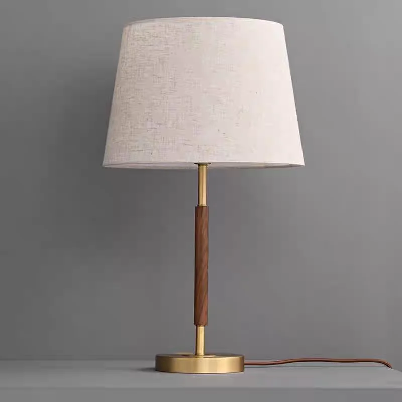 Light luxury leather desk lamp, gold bulb base, touch control, eye-protection LED warm light with textured bedroom light