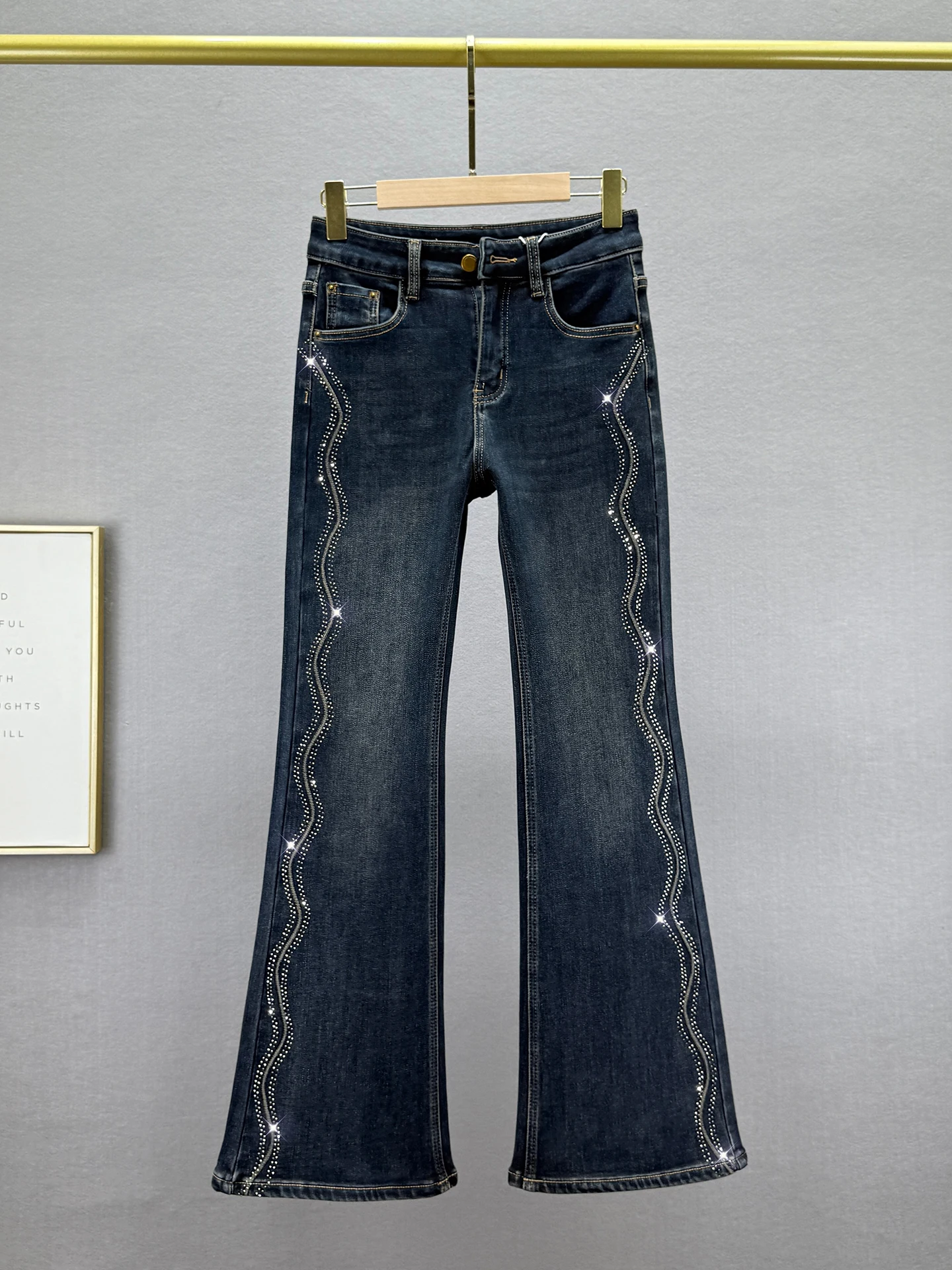 

Женские зимние модные джинсы-клеш с высокой талией, утепленные флисом, облегающие, в европейском стиле, с бриллиантовой отделкой, длинные брюки