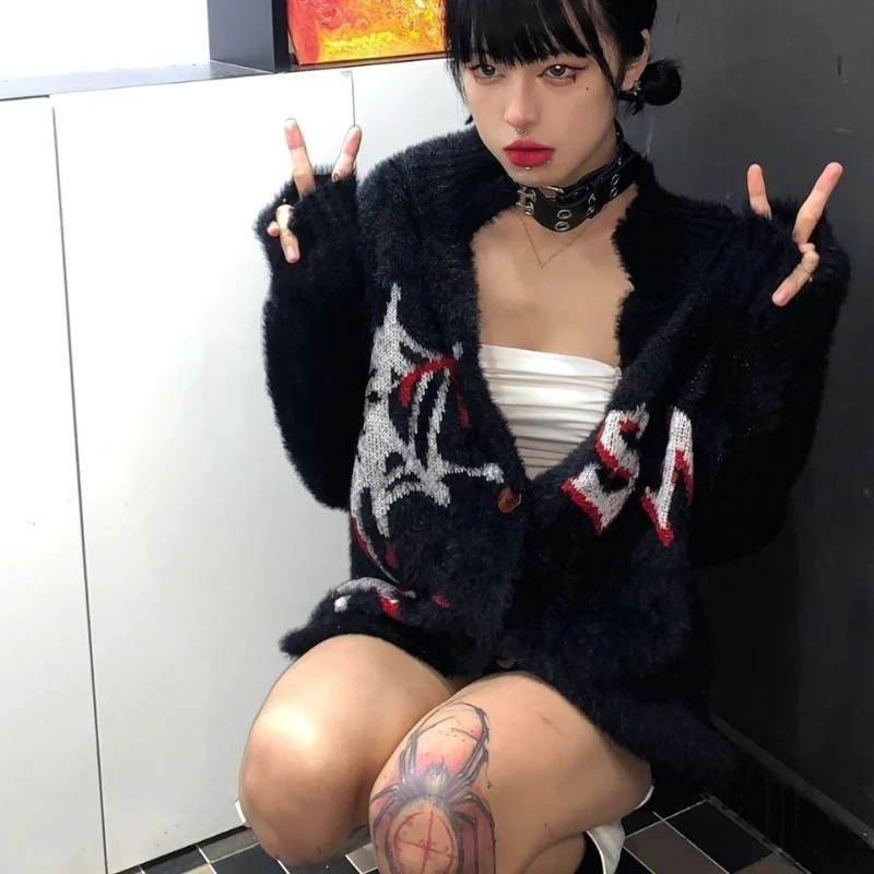 ملابس خارجية فضفاضة ذات ثقافة فرعية من 2000s y2k بأكمام طويلة وزر نمط ملابس الشارع الشهير للفتيات الحارة غير الرسمية