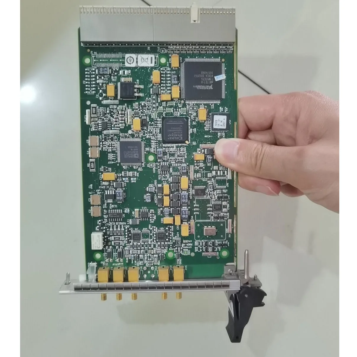 Carte d'axe PXI-5404 Avec garantie