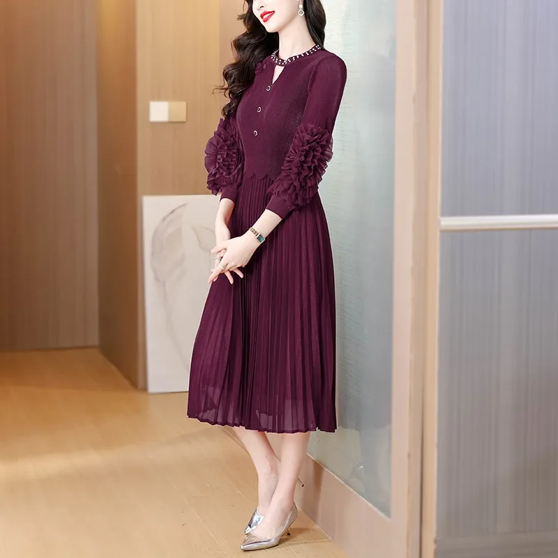 Sukienka plisowana Miyake Jesień 2025, wyszczuplająca, elegancka, w stylu \"lazy vacation\", uniwersalna, wygodna, z miękkiej tkaniny z bogatym haftem.