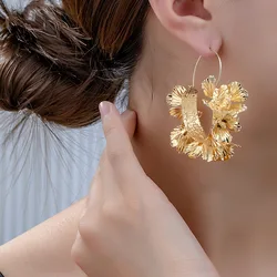 Hoop Earrings For Women Girls Metal Flower Geometric Ear Accessories Holiday Party Gift OL Fashion Jewelry CE212