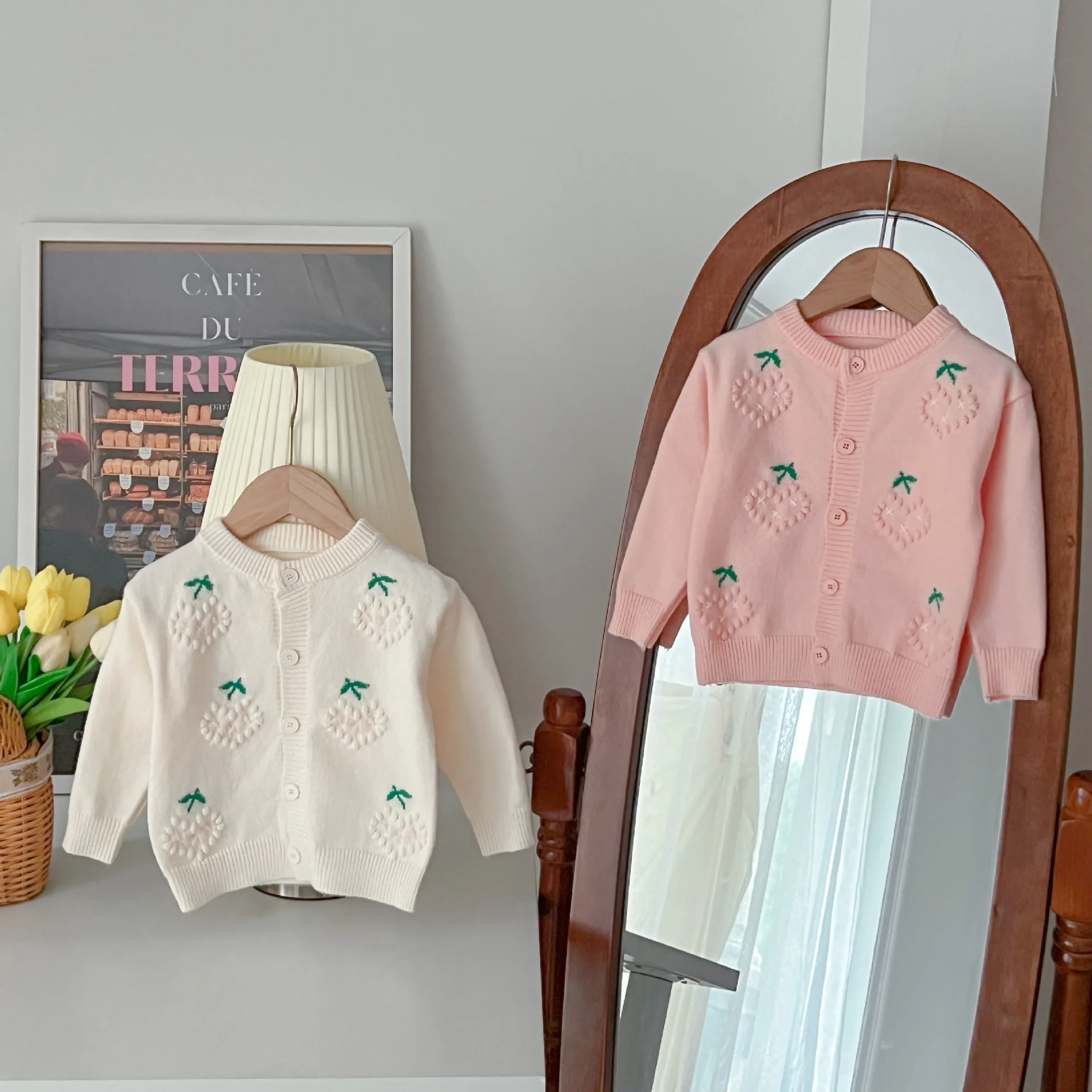 

Girls' Sweater Cardigan 2025 Autumn and Winter New Style Sweet Knitted Jacket for Baby Girls Jacket