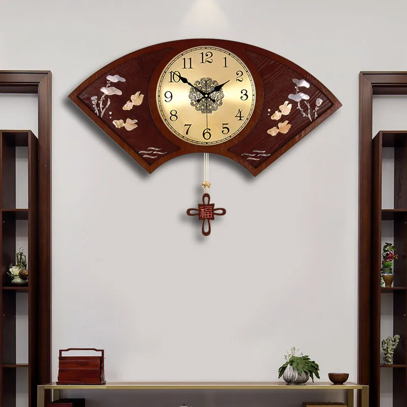 New Chinese Style Wall Clock Living Room Chinese Style Fan-Shaped Personality Creative Fashion Quartz Clock