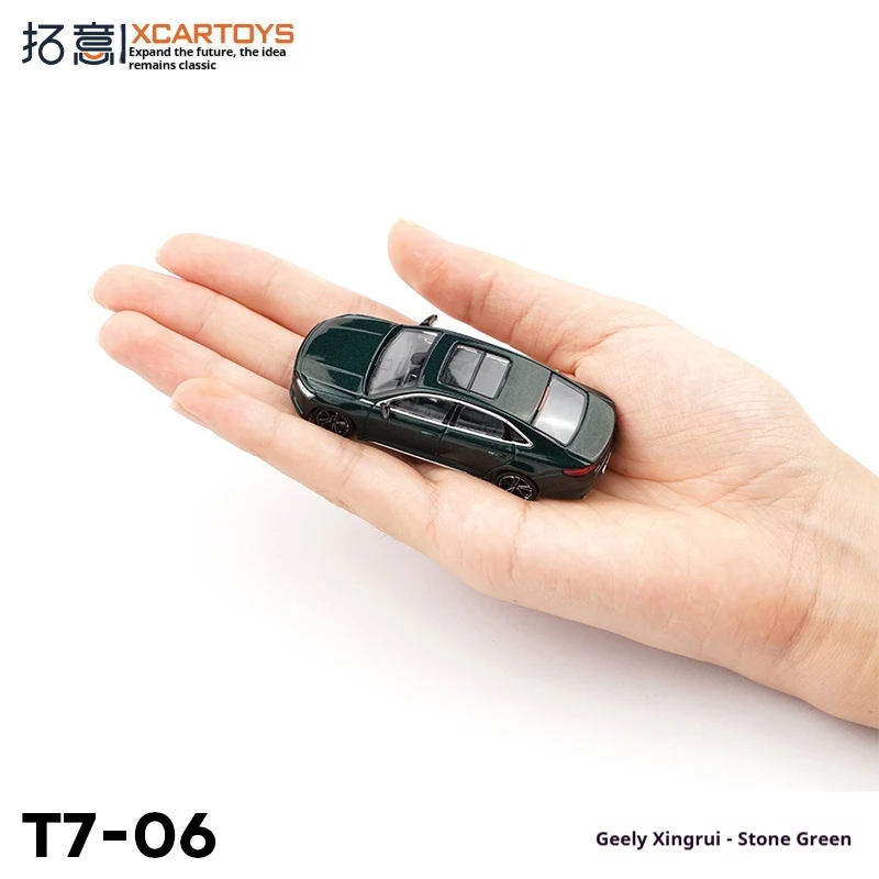 XCARTOYS Model ze stopu w skali 1/64, zielony sedan, miniaturowy model pojazdu z kołami, nie zdalnie sterowany, kolekcjonerski.