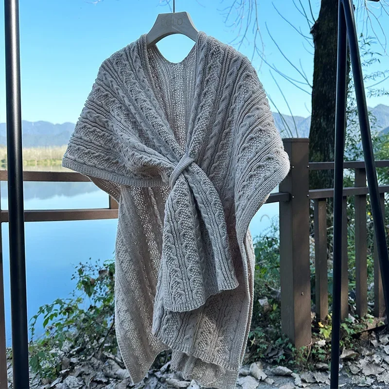 

2024 New Women's Autumn/winter Warm Knit Shrug Jacket Vintage Style Hollow Out Lazy Shrug High-end Feel Wraps