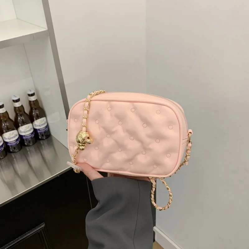 

Luxury Women's Shoulder Bag Made Of Premium Leather Boasting Classic Paris Inspired And Popular Vintage Look​