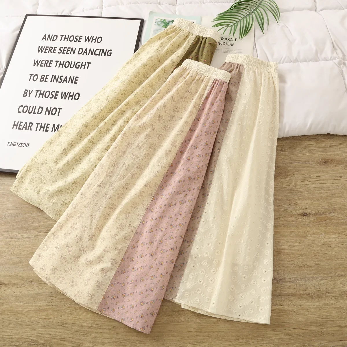 2025 Mori kei faldas largas de retales con estampado de cintura elástica a la moda para mujer estilo rústico 100% faldas midi acampanadas de algodón