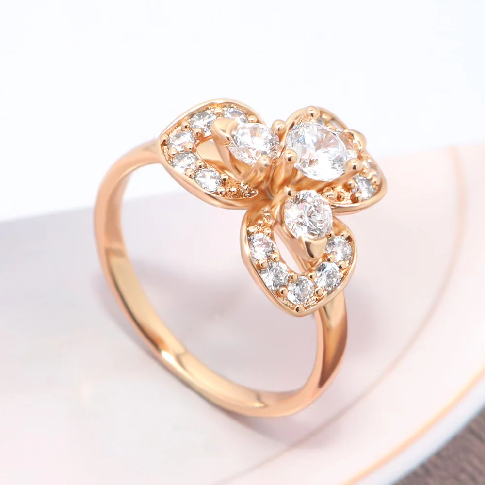 

Eiralee 2025 Romantic and Shiny New Stye Flower Ring High Quality CZ Finger Ring For a Female Wedding Party Gift