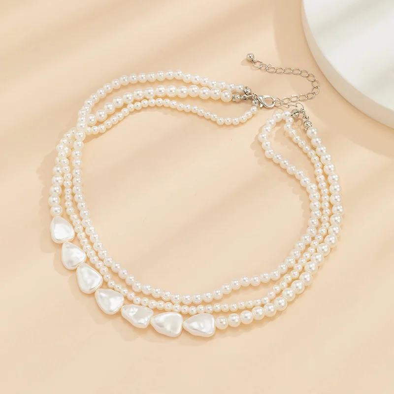 Vintage Pearl Necklace for Woman Elegant Chokers Multi-Layer Neck Chain Imitation Pearls Heart Necklace Wedding Party Jewelry