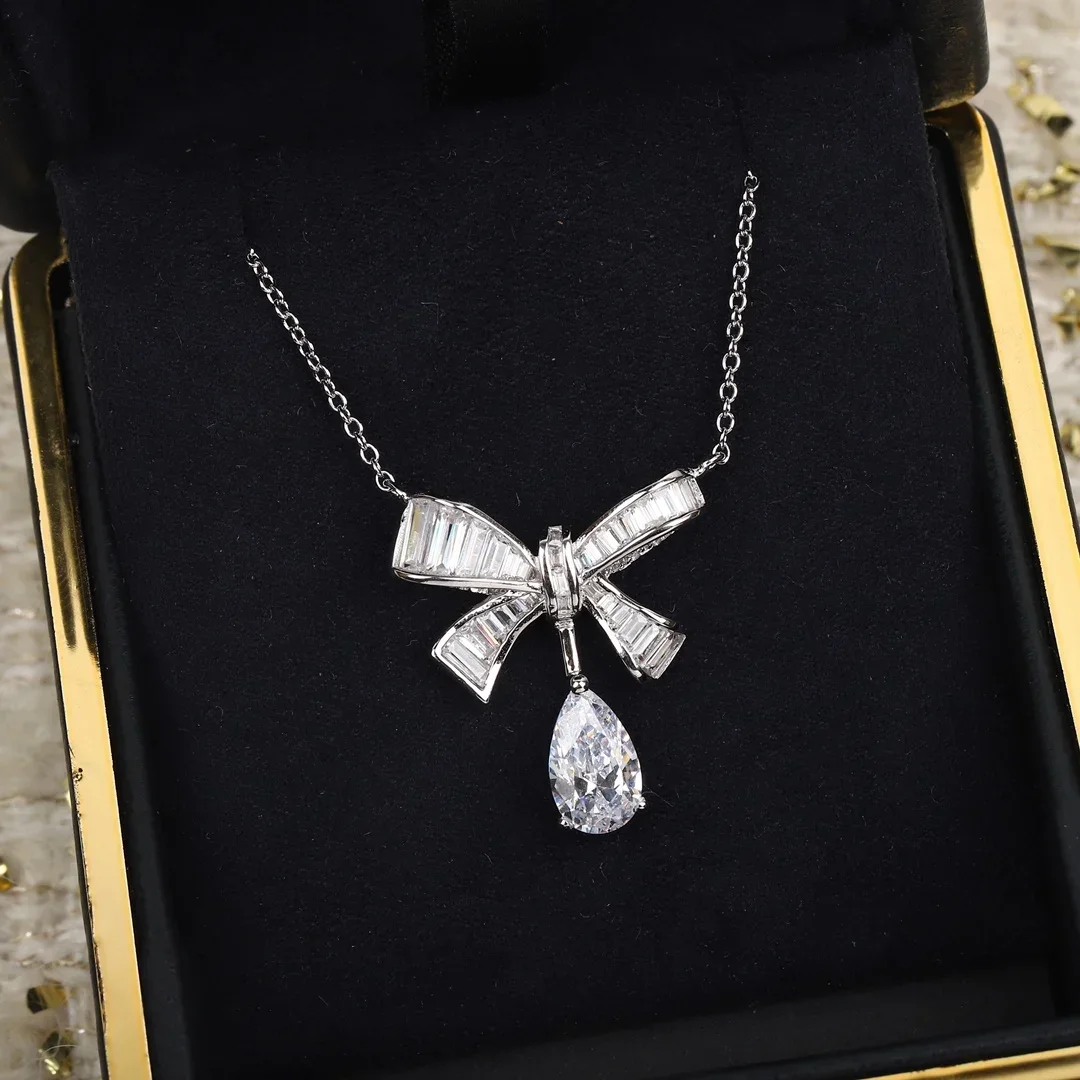 

Europe Luxury Bow Flower Silver Pendant Crystal Top Quality Necklace Woman Designer Brand Trend