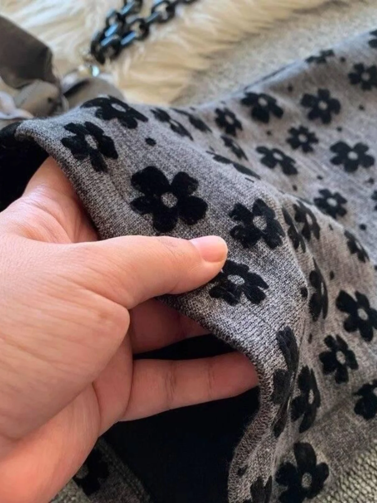 بنطلون نسائي واسع بخصر مرتفع مزين بالزهور بتصميم كوري، مبطن بالفرو، مرن، مناسب للمقاسات الكبيرة، مثالي للتنقلات اليومية.