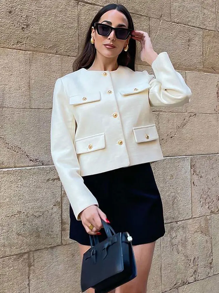 2024 Spring Woman Fashion Short Textured Coat Solid Buttons Pockets Blazer Female Chic Street Outerwear Women\'s Jacket