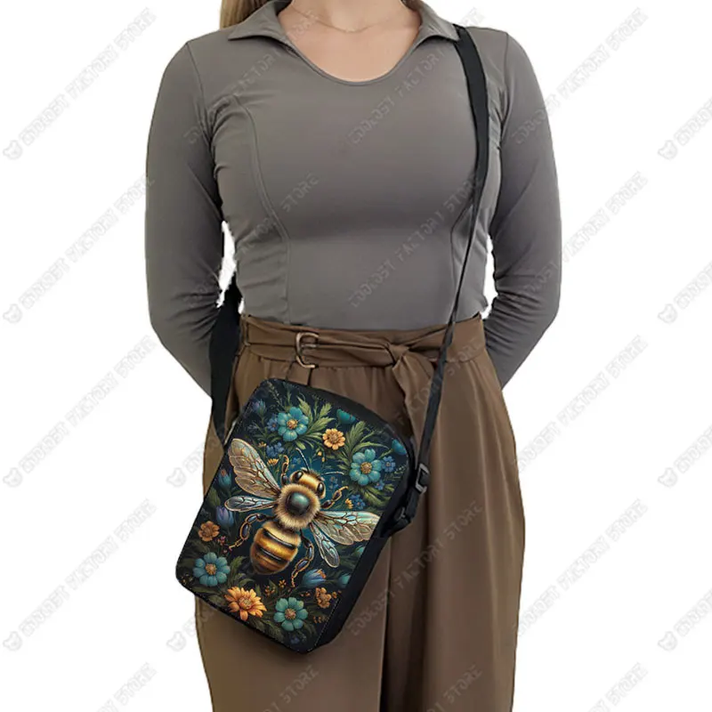 Golden Bee with Flowers Print Crossbady Bag Fantasy Honey Bee Women Handbag Key Phone Holder Portable Messager Shoulder Bag
