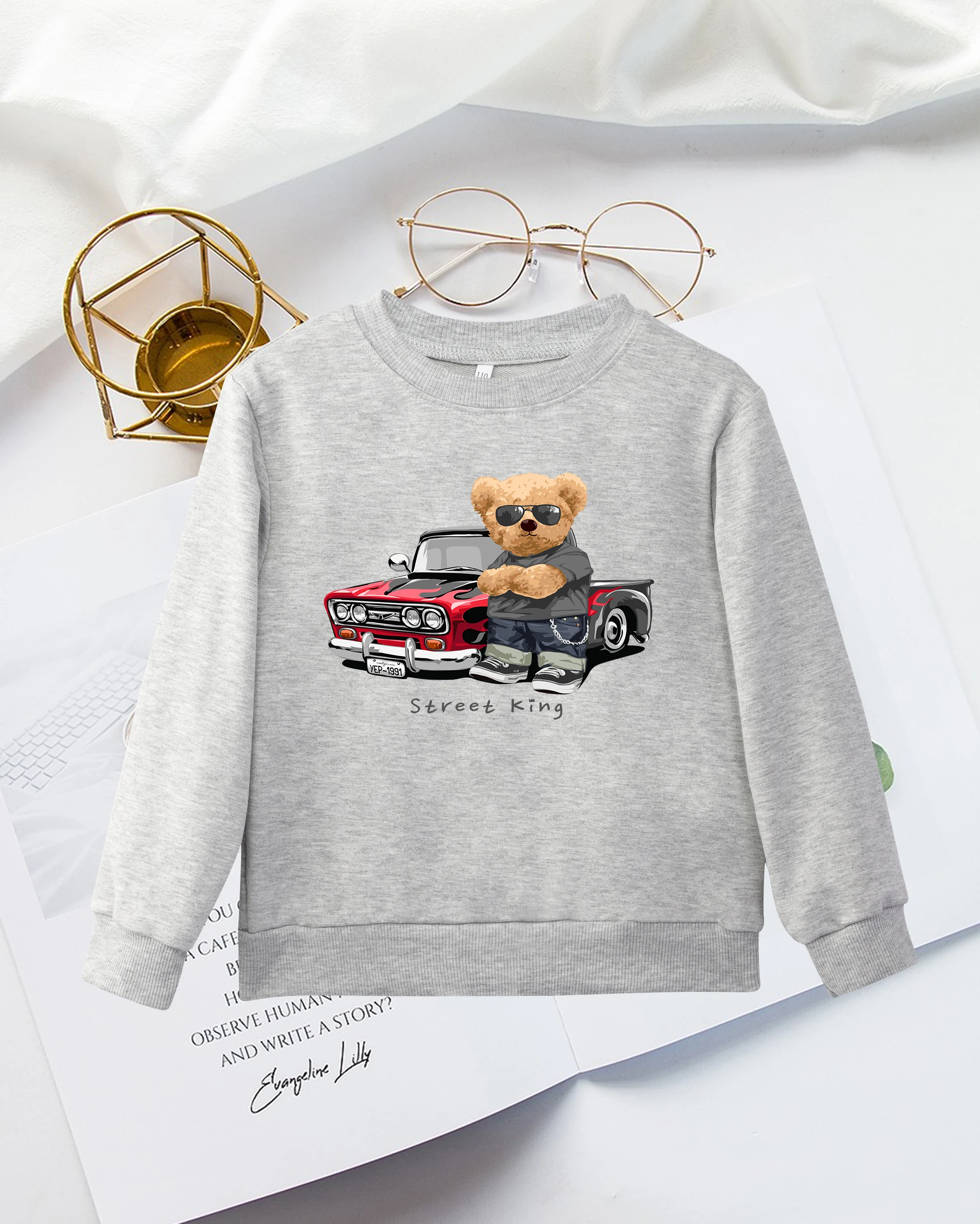 Classic car teddy bear print autumn and winter trend unisex fashionable and cute style hoodie