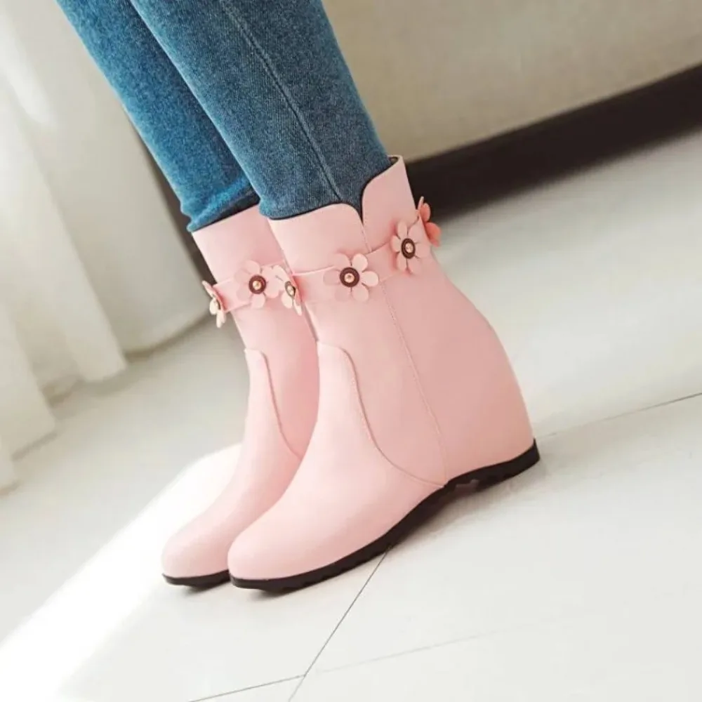 

Winter New Style Fashion High-heeled Women's Boots Solid Color Round Head Sweet Flower Height Increasing Women Boots High 6.5cm