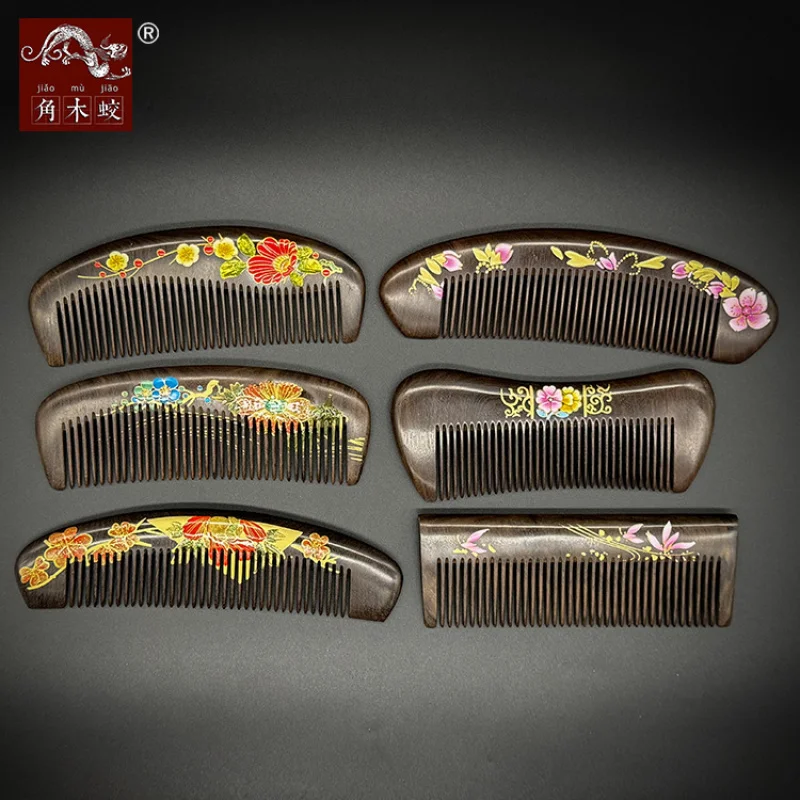 Jiaomu Jiao precious wood , hand-painted art , large lacquer embossed comb, various styles, best-selling and lon