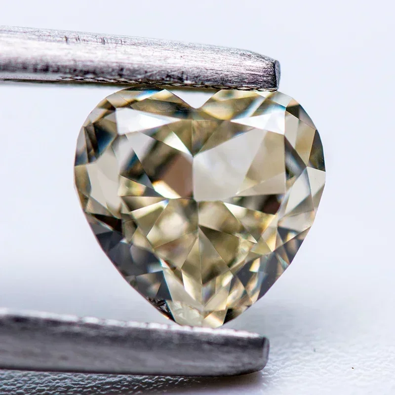 

Hot Sell TOP Cubic Zirconia Wholesale No Certificate Crushed Ice Cut Heart Shape Light Yellow Color Charms Beads for Diy Jewelr