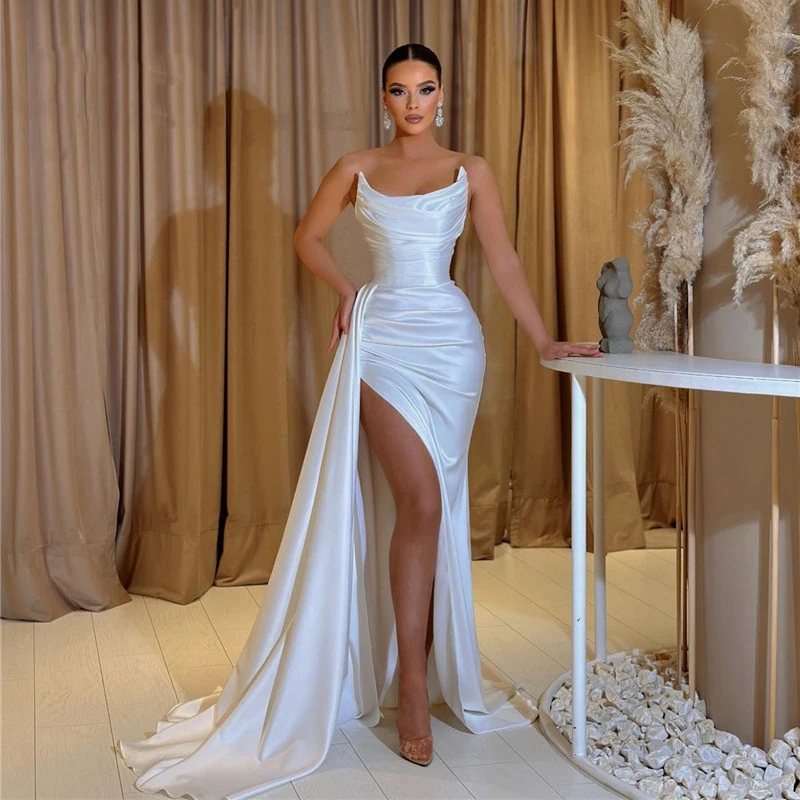 

Sexy Mermaid Wedding Dresses with Side Split Bride Dress Saudi Arabia Elegant Soft Satin Strapless Backless Wedding Gowns 2023