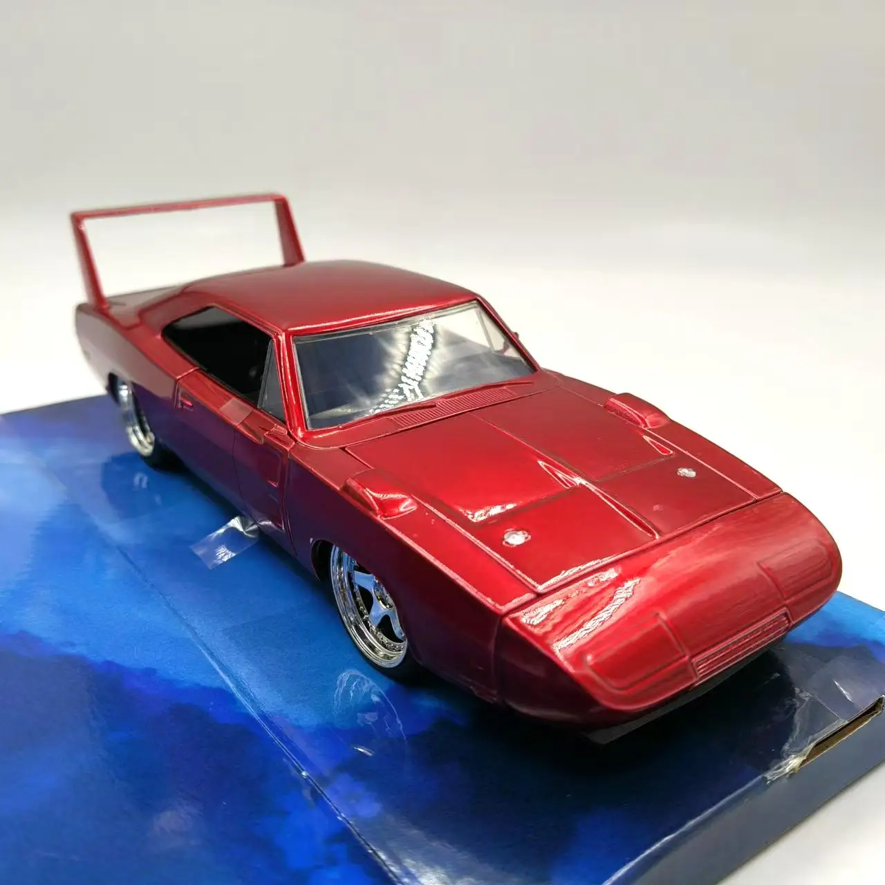 Odlewany model samochodu Jada Dodge w skali 1:24, rzadki, ze stopu, kolekcjonerski, zabawka, prezent, pamiątka, ozdoba do ekspozycji.