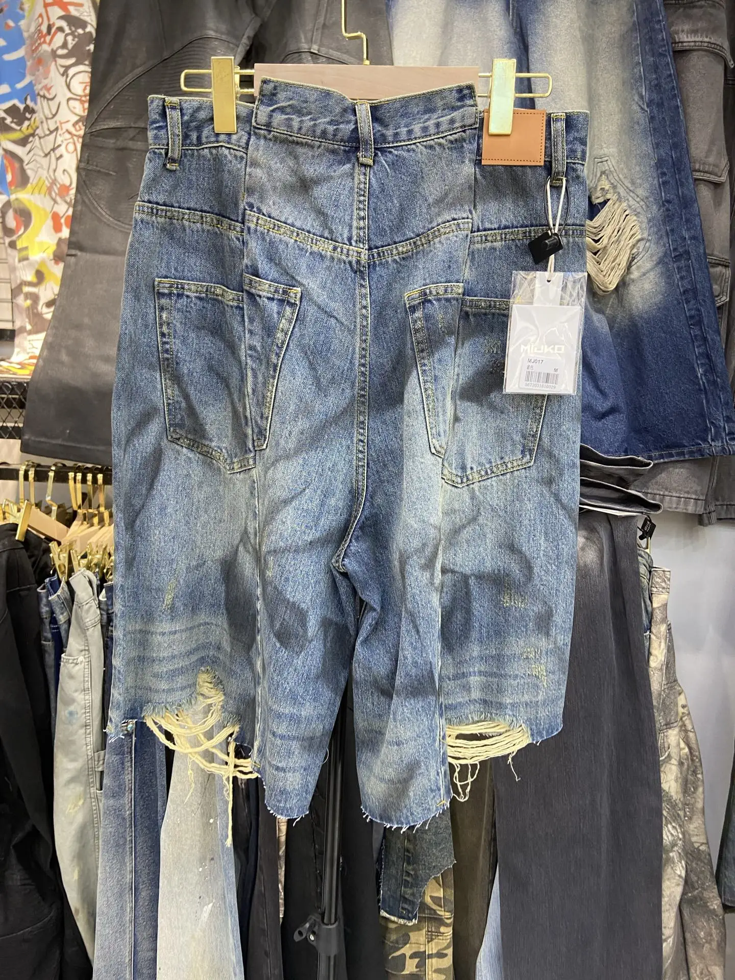 MIJKO Jeans Shorts Damaged Hole Baggy Shorts Men Women Streetwear Casual Denim Cargo Pants MJ017