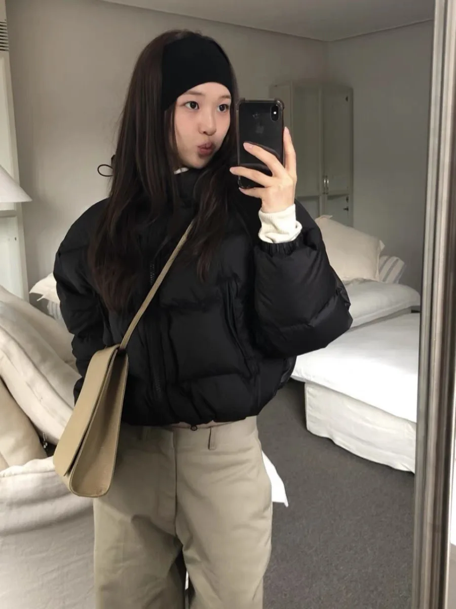 เสื้อโค้ทผู้หญิงทรงหลวมแบบสบายๆ หรือแบบพัฟเฟอร์  มีฮู้ด  ผ้าโพลีเอสเตอร์ทนทาน  ไส้ขนห่าน  แบรนด์จีน