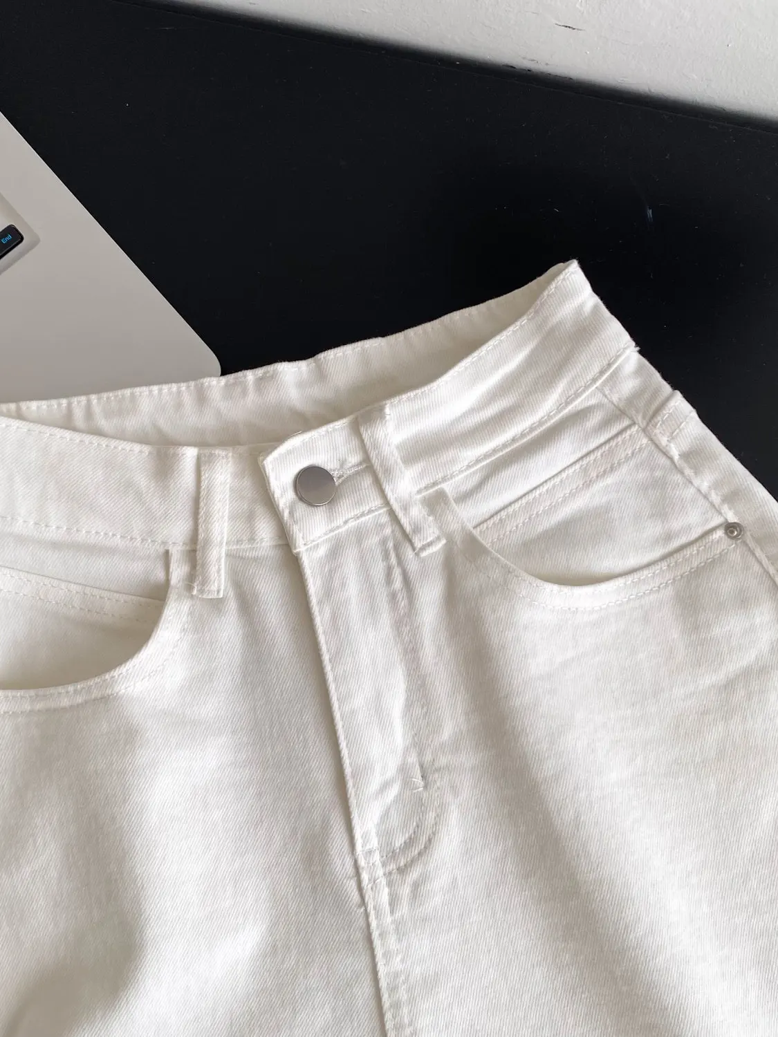 Women's White Denim Shorts Vintage Fashion High Waist Wide Leg Micro Denim Hot Pants Y2K Gyaru Jean Shorts for Women Summer 2026
