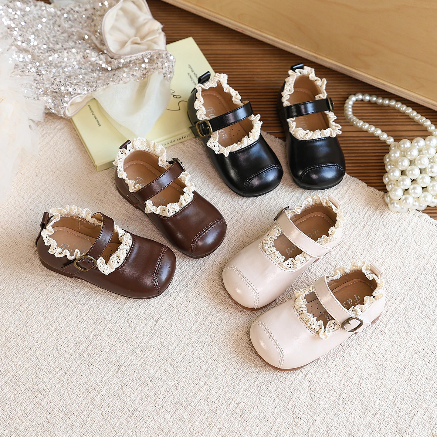 Fashion Korean-style New Children's Flats Simple Lolita Girls Princess Leather Shoes Walking Sweet Pleated Kids Causal Shoes
