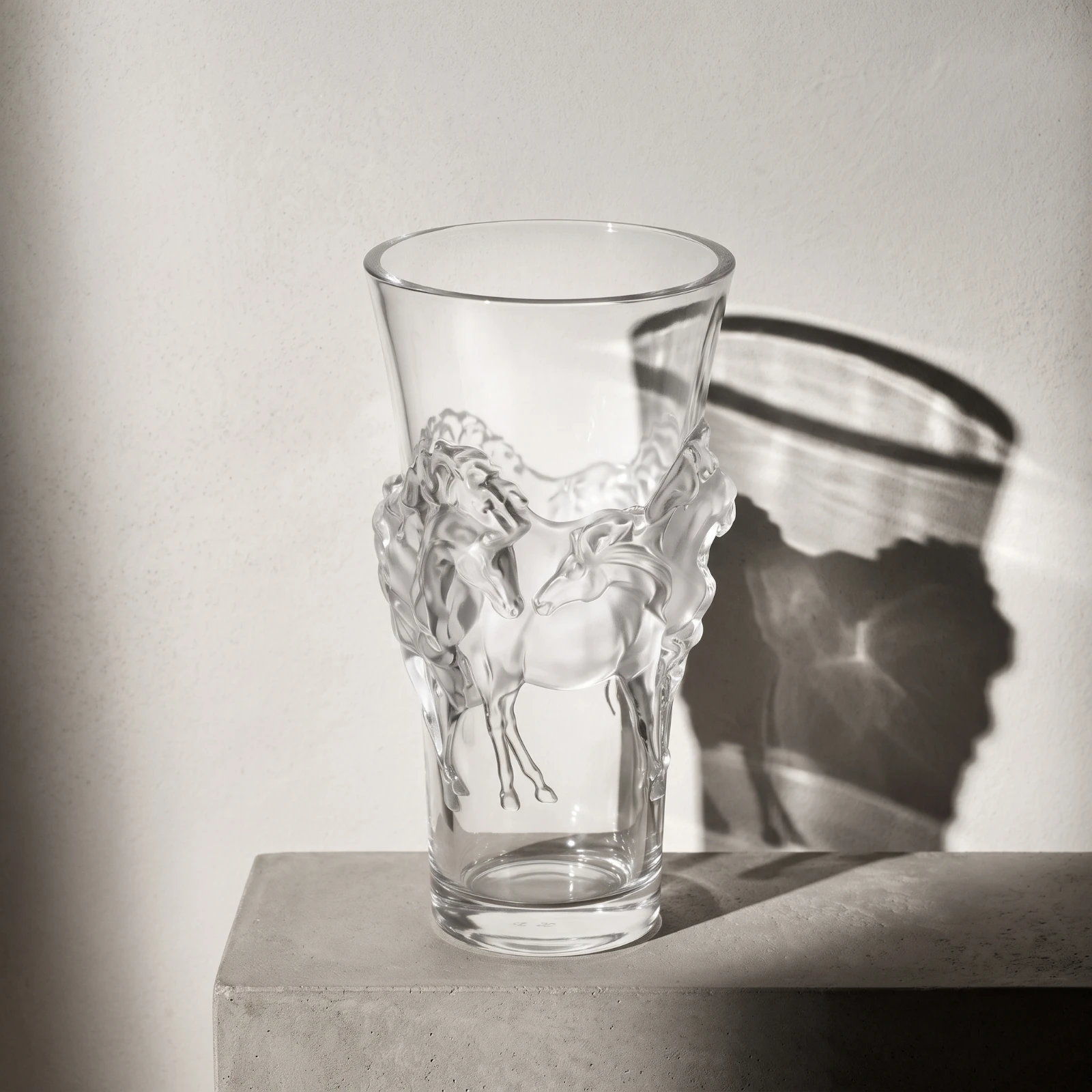 Glass Vase with Horse Relief Sculptural Embossed Glass Vase Floral Elegant for Tabletop, Living Room