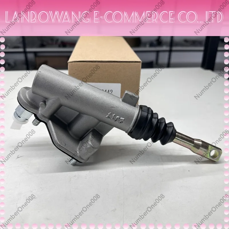 Clutch Master Cylinder 1800442 1927829 Fit For Scania Truck Clutch System Replacement Part