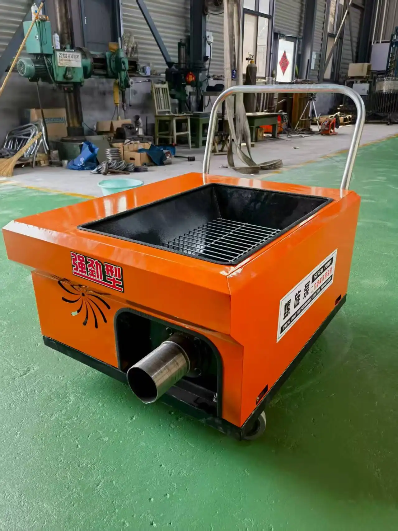 : Équipement de construction en béton