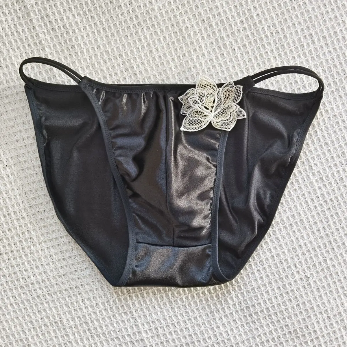 

Мужские черные трусы-слиперы из сатина с цветочной вышивкой, элитные, для подарков, танцев и выступлений