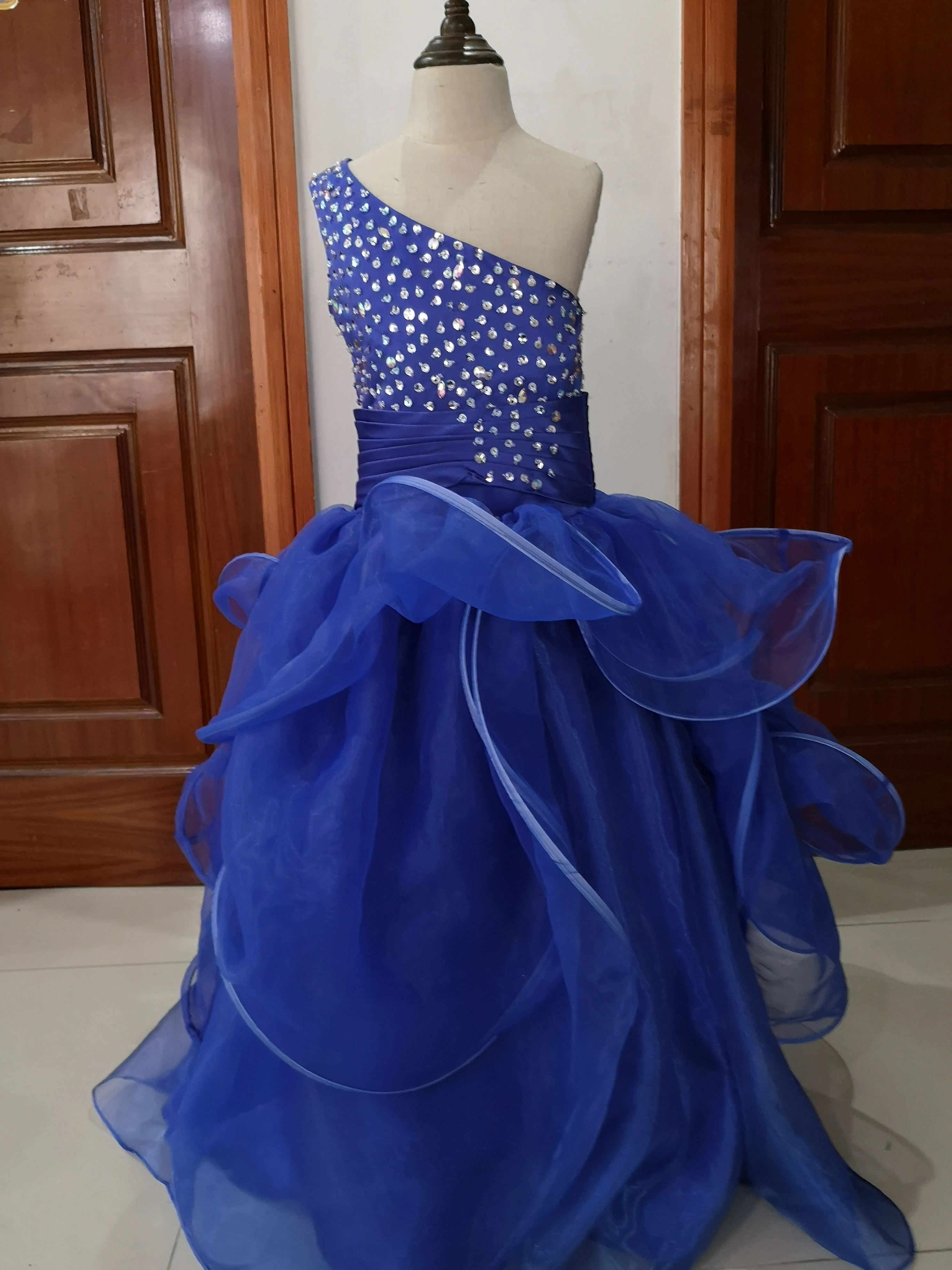 

Белое королевское синее розовое бордовое бальное платье на заказ, платья с цветочным узором для девочек, реальные фотографии, многоуровневый тюль, высококачественный корсет сзади