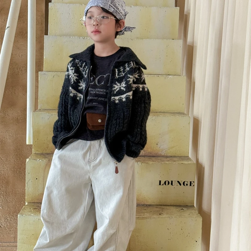 2025 Autumn New Children's Knitted Snowflake Atmosphere Thick Warm Sweater Jacket