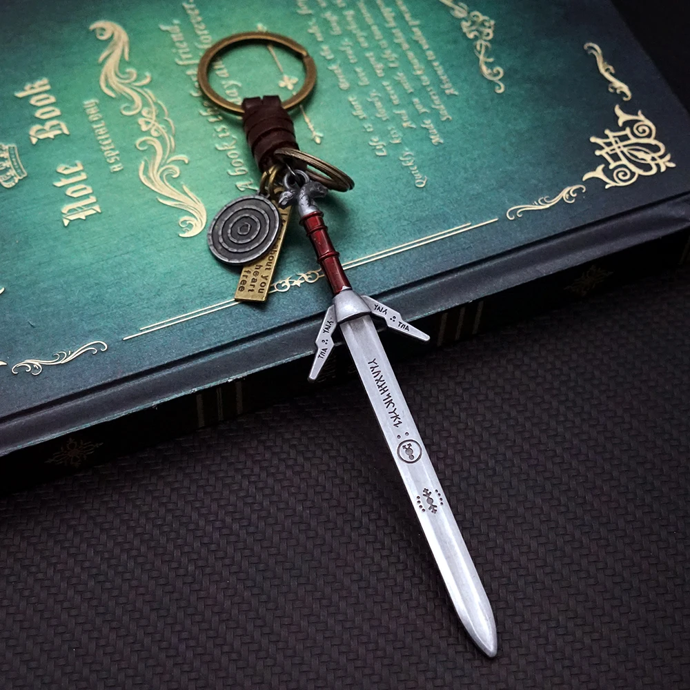 Wolf Keychain Geralt Sword Leather Key Chain Yennefer Cirilla Keyring Keychains for Men Anime Accessories Key Ring llaveros