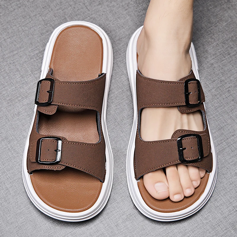 2023 New Fashion Versatile Black Casual Slippers Men Summer Sports Outdoor Non-Slip Indoor Home Furnishings Sandal and Slippers