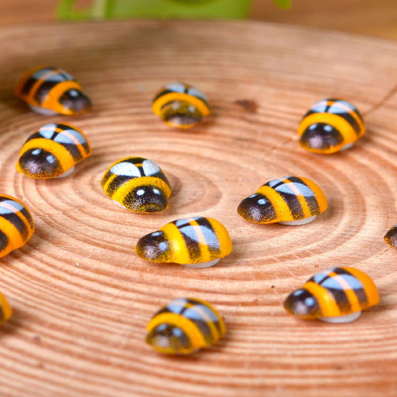 50/100Pcs Mini Wooden Bee Self-adhesive Sticker Children Painted DIY Crafts Fairy Garden Figurine Miniature Home Decor