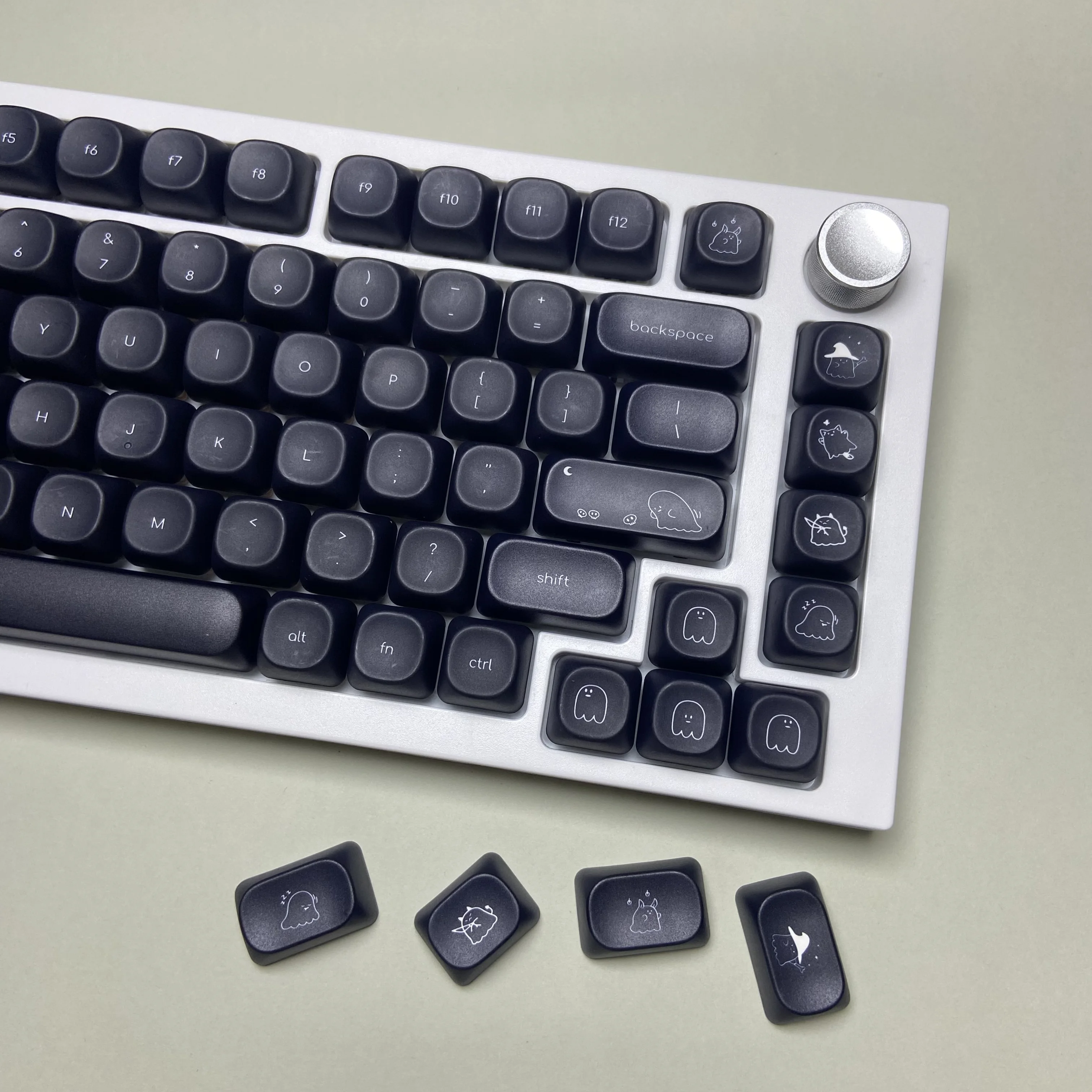

Cute Black Ghost Keycap Small Font Keycaps PBT MOA Profile Mechanical Keyboard Keycaps