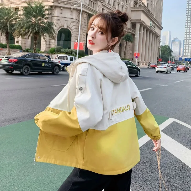 Women Windbreaker Spring Autumn Hooded Coat 2024 New Fashion Trench Coat Temperament Elegant Jacket Top Loose Outwear