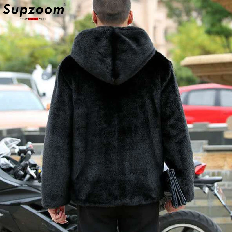 Supzoom 2022 New Arrival Top Fashion Winter Warm Flowing Gold Mink Imitation Sheep Sheared Fur Zipper Men's Solid Hooded Jacket