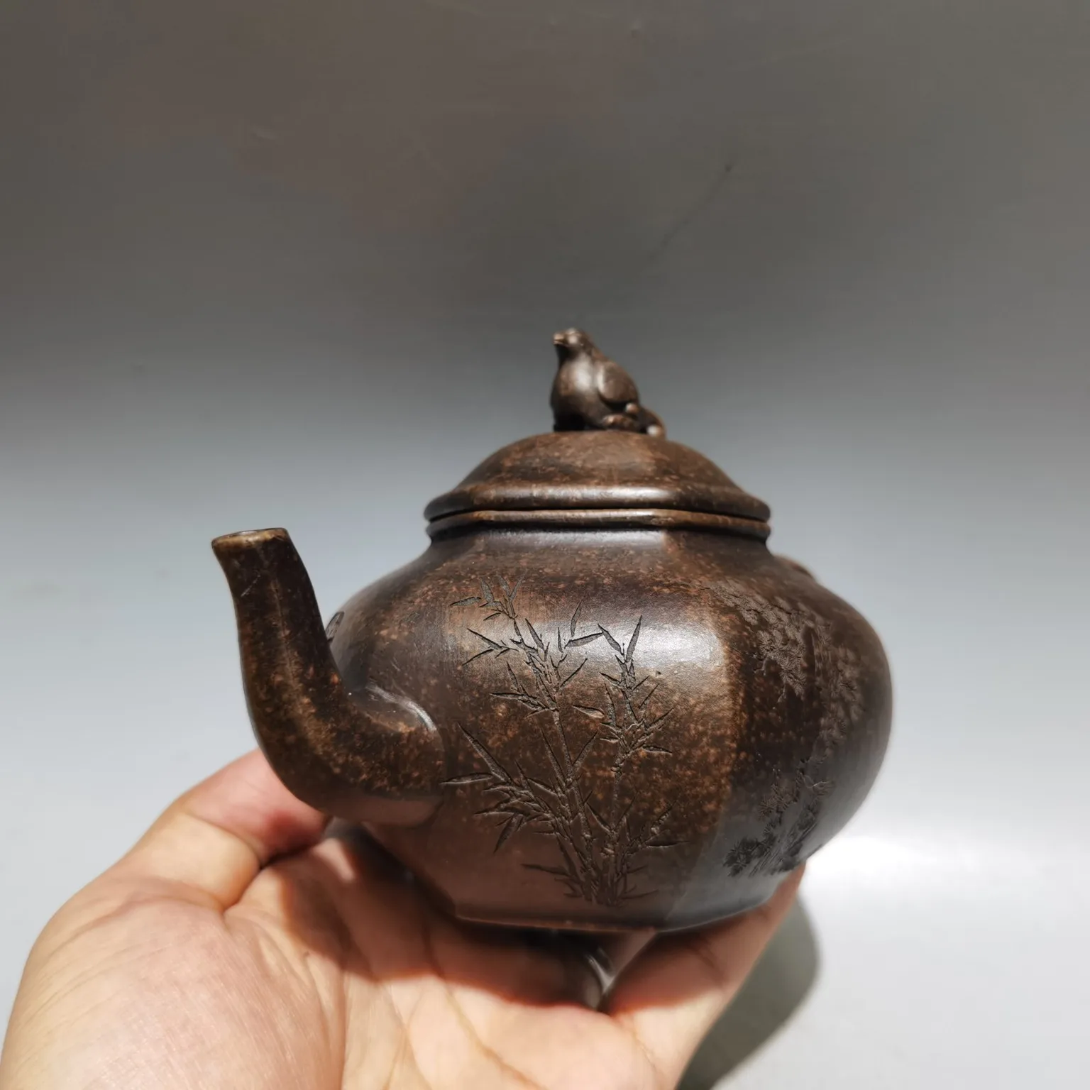 Purple teapot Yixing Purple Clay Teapot Three Friends of Winter Pot Phoenix Statue Cover Seasonal Flower Pattern Kettle Teapot
