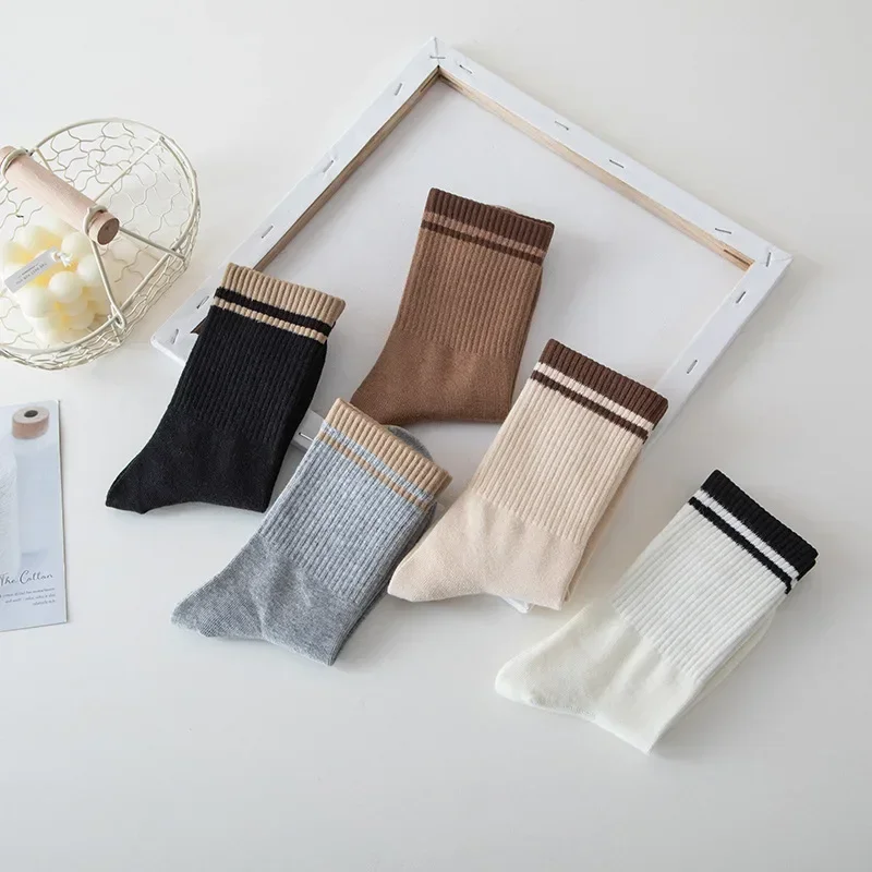 

1 пара женских осенне-зимних полосатых длинных носков, хлопковые носки кофейного цвета, сетчатые красные популярные короткие носки до середины икры, оптовая продажа