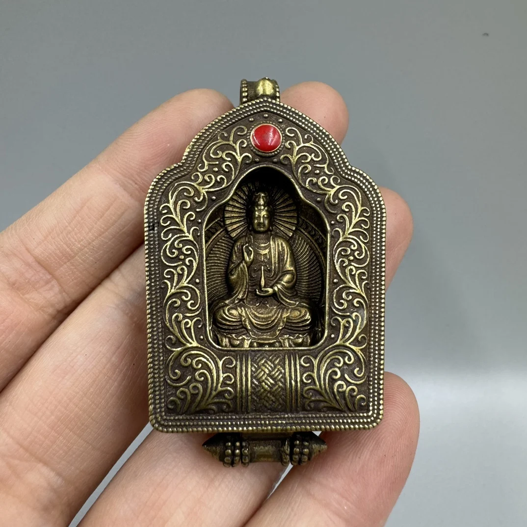 

Brass Buddha Niche Tibetan Guanyin Bodhisattva Gawu Box Protects the Body and Keeps Safe