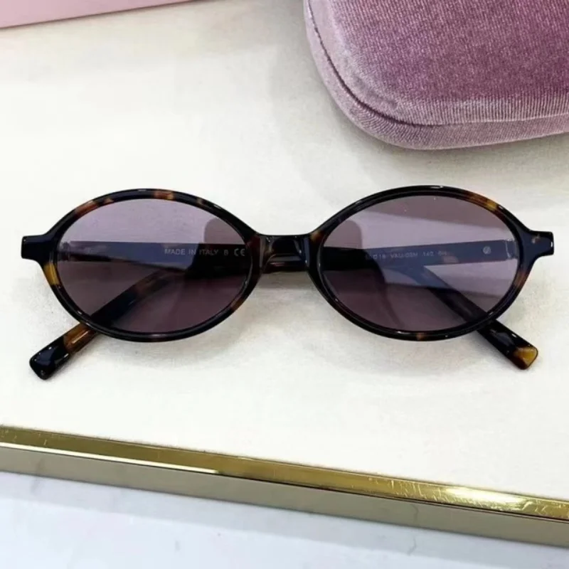 2024 Summer New Women\'s MIU Model Small Elliptical Reading Glasses Fashion Luxury Brand Design Transparent Lens Sunglasses Case