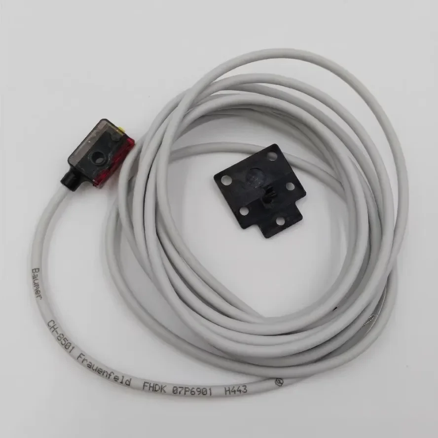 Brand-new original B-aumer Bao Meng CH-8501 FHDK 07P6901 diffuse reflectance photoelectric sensor