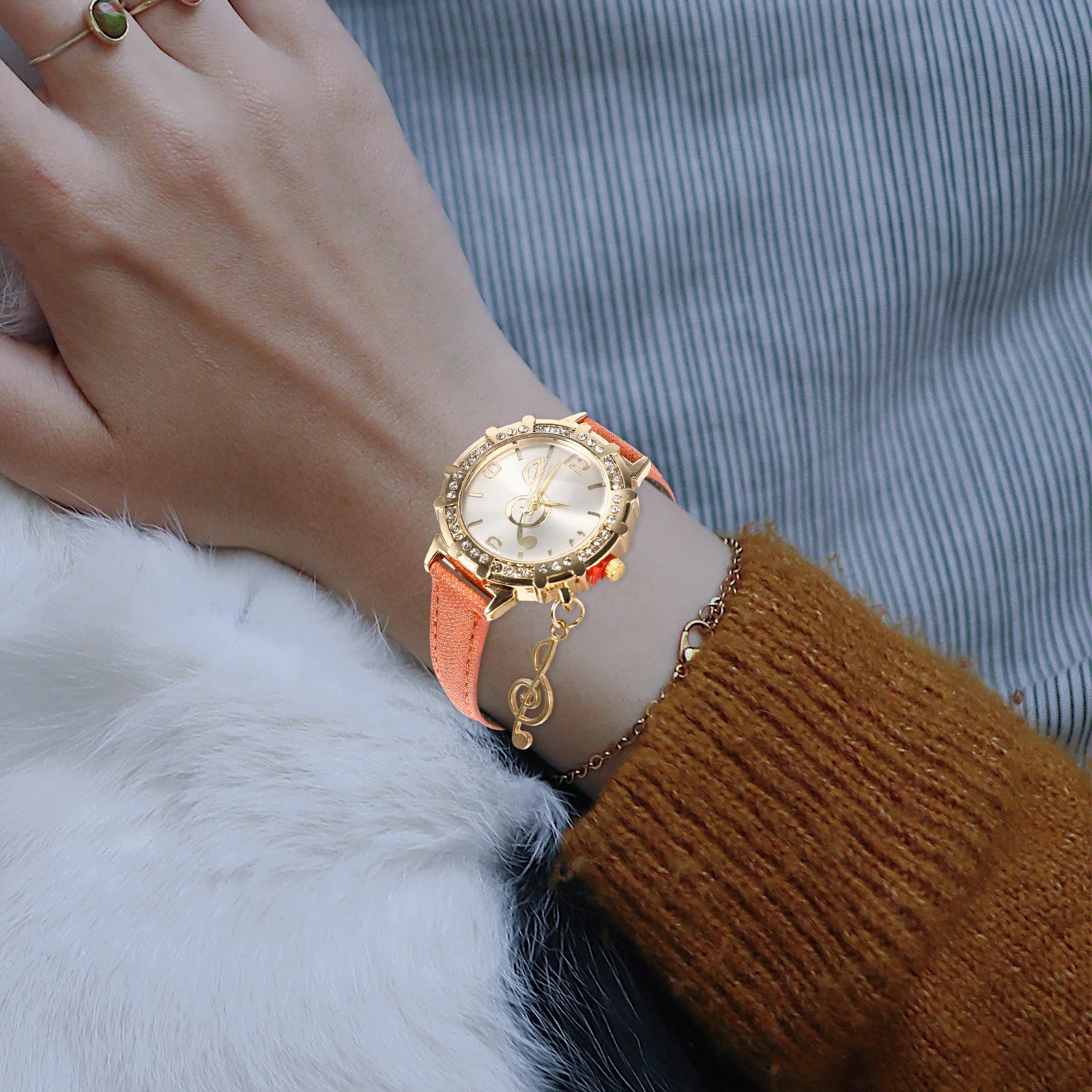 

Diamond Shiny Wristwatch Women Casual Quartz Watch Ladies Women Stylish Wristwatch Leisure Watch Watches Girl Gift