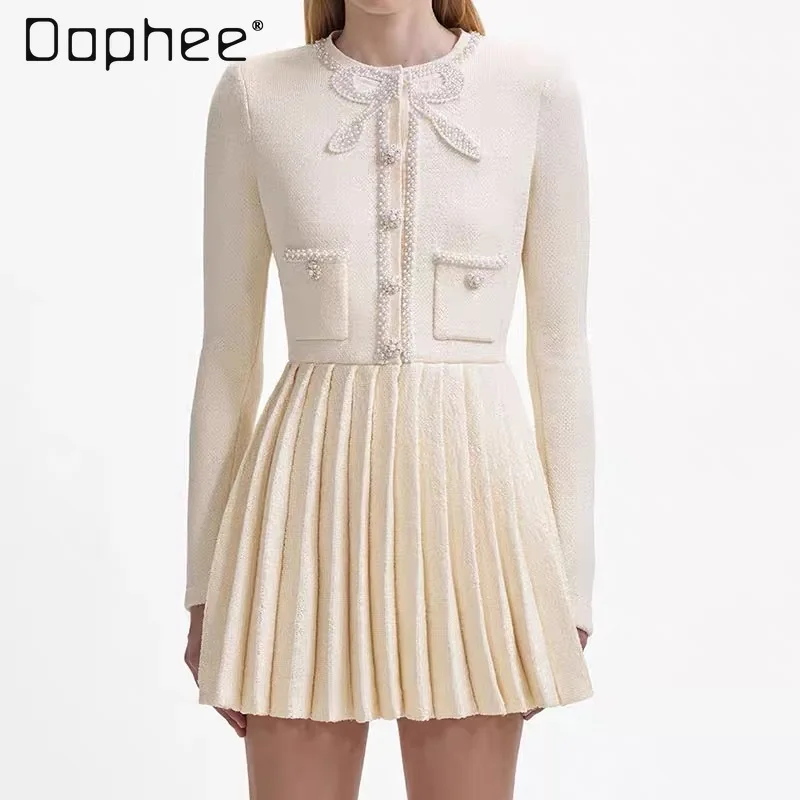 Vestido de malha bodycon branco feminino, pérolas elegantes, decorativo de borboleta, cintura fina, vestidos plissados frisados, novo, outono, 2022