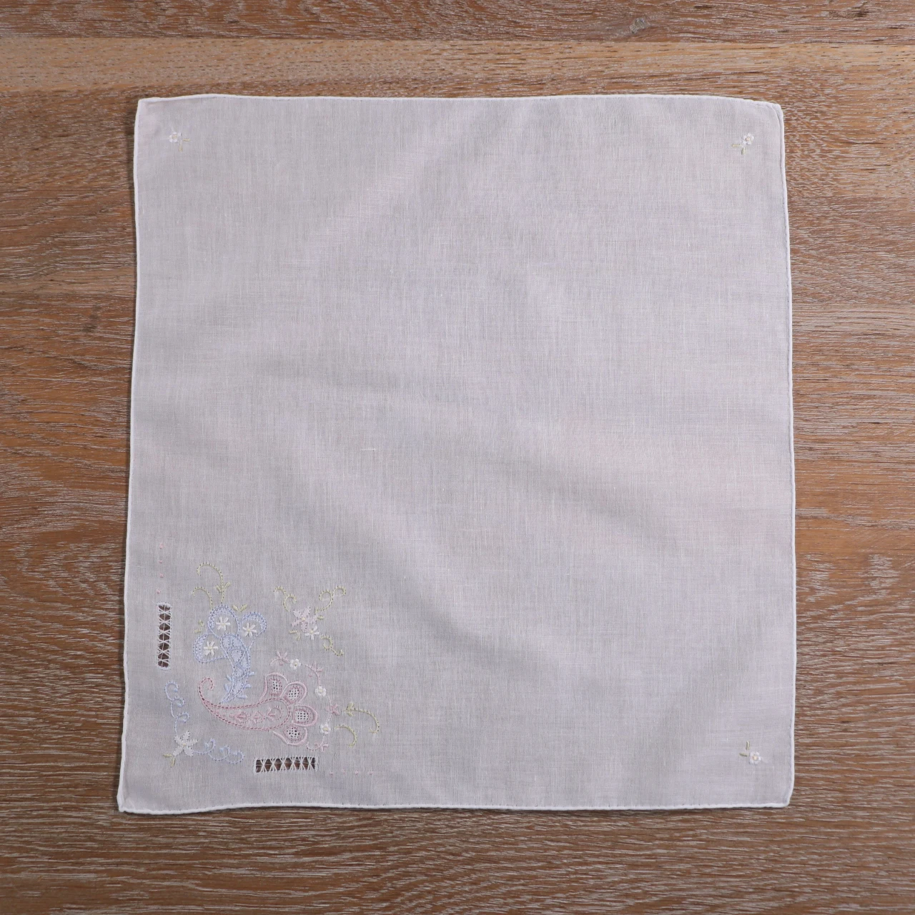 S026 White 12 Pieces 100% cotton 12“x12\