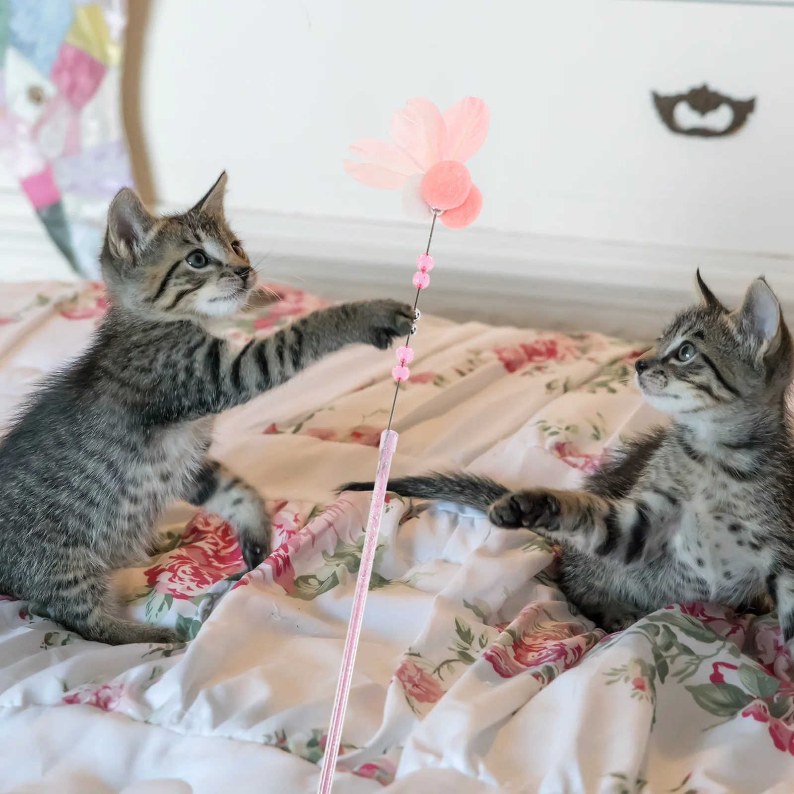 

3pcs Pvc Handle Non-Slip Pet Play Funny Interactive Teaser Rod Plaything Wispy Dangle Kitten Exercise